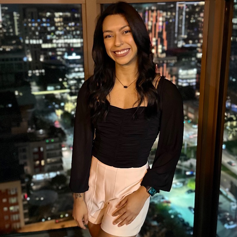 Trainer Yesenia Barrera profile picture